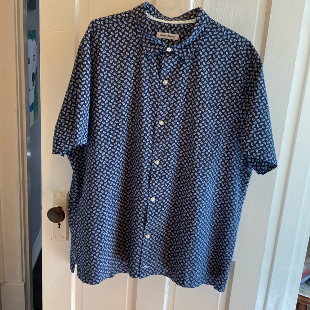 Tommy Bahama Blue Patterned Button Down Shirt